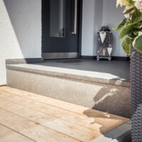 Eingangspodest Einfamilienhaus