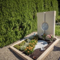 Grabanlage mit persönlichen Elementen
